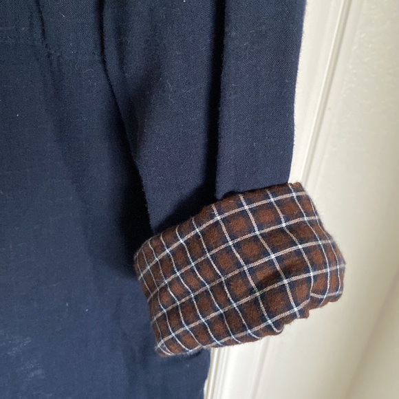 Navy blu long sleeve button up - Picture 3 of 3